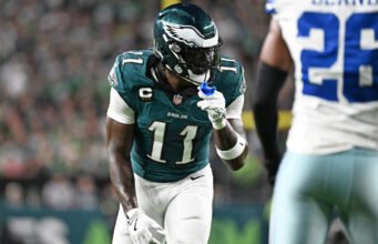 Patriots akan mengakuisisi AJ Brown