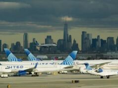 Pesawat United terlalu lambat dan terlalu rendah dalam kecelakaan pendaratan di Newark: NPR