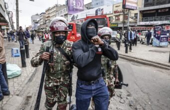 Protes mematikan di Kenya meningkat di tengah kemarahan terhadap pemerintahan Ruto
