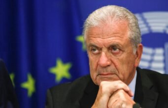 Qatargate: Saya telah dibebaskan, kata Avramopoulos