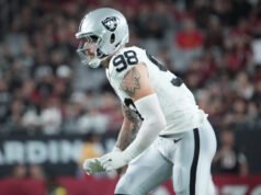 Raiders DE Maxx Crosby hendak berlatih