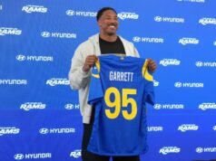 Rams mengerjakan ulang kontrak Myles Garrett