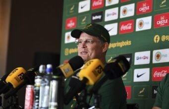 Rassie Erasmus memperingatkan Springboks agar tidak arogan menjelang pertandingan epik Inggris