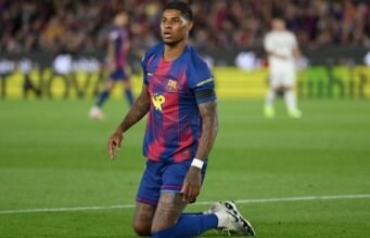 Saatnya pengambilan keputusan bagi bintang Inggris karena Barcelona mandek dan Bayern Munich ragu-ragu
