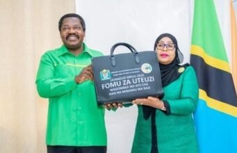 Samia dan Wakil Presiden Tanzania Nchimbi bentrok, menghancurkan partai yang berkuasa
