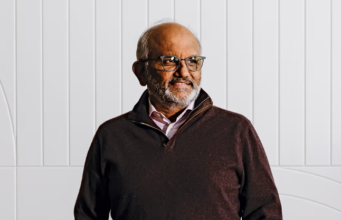 Shantanu Narayen: Memimpin transformasi digital Adobe