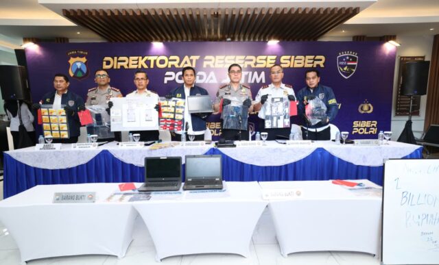 Sindikat penipuan cinta warga asing ditangkap di Surabaya