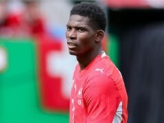 Striker Swiss tidak dapat melakukan perjalanan ke AS karena masalah visa