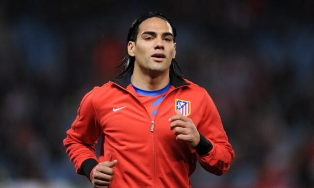 Target Barcelona Julian Alvarez mendapat saran bagus dari Atletico Madrid: