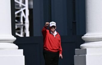 Trump mengatakan negosiasi dengan Iran berlangsung ‘terus menerus’