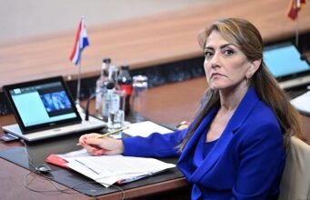 WAWANCARA: Menteri Belanda mendukung produksi senjata berlisensi AS