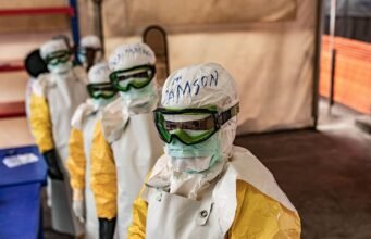 Wabah Ebola bisa menyaingi yang terburuk dalam sejarah: NPR