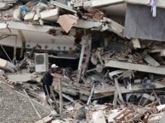 gempa bumi di Venezuela; permintaan suaka; Petani Amerika: NPR