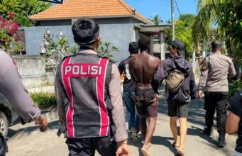 Pria Inggris ditangkap karena mencuri tas dari turis Prancis